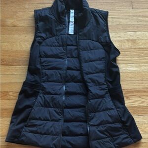 Womens lululemon down for it all vest size 8